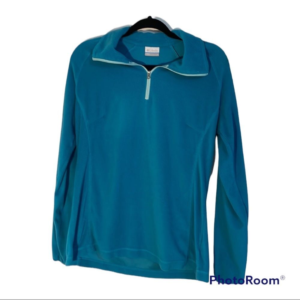 Columbia Large 3/4 zipper soft fitted top